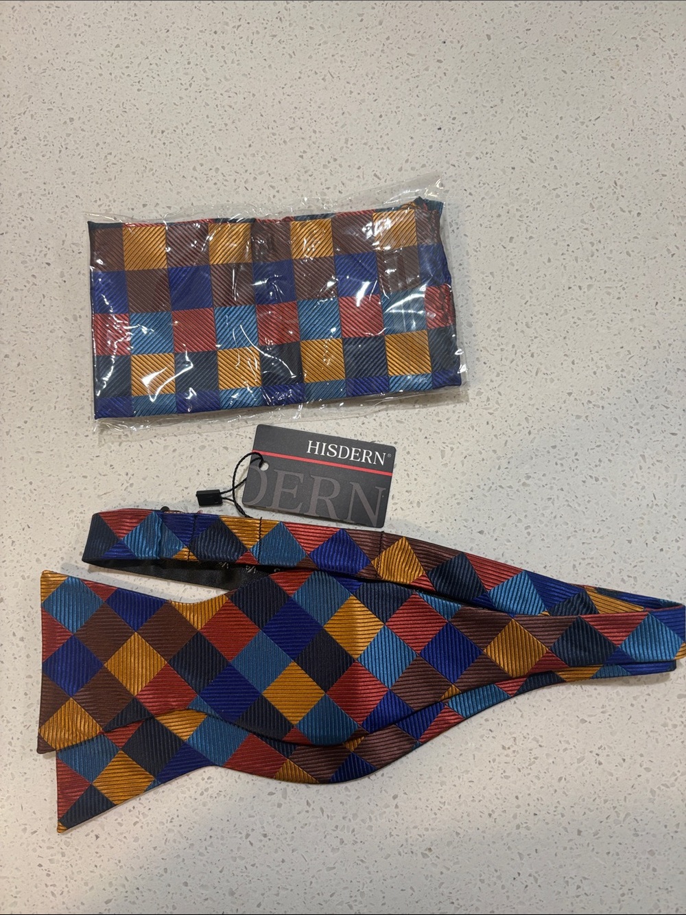 Hisdern Multicolor Diamond Pattern Self-Tie Bow Tie with Pocket Square